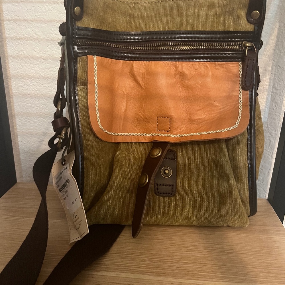 Crossbody bag